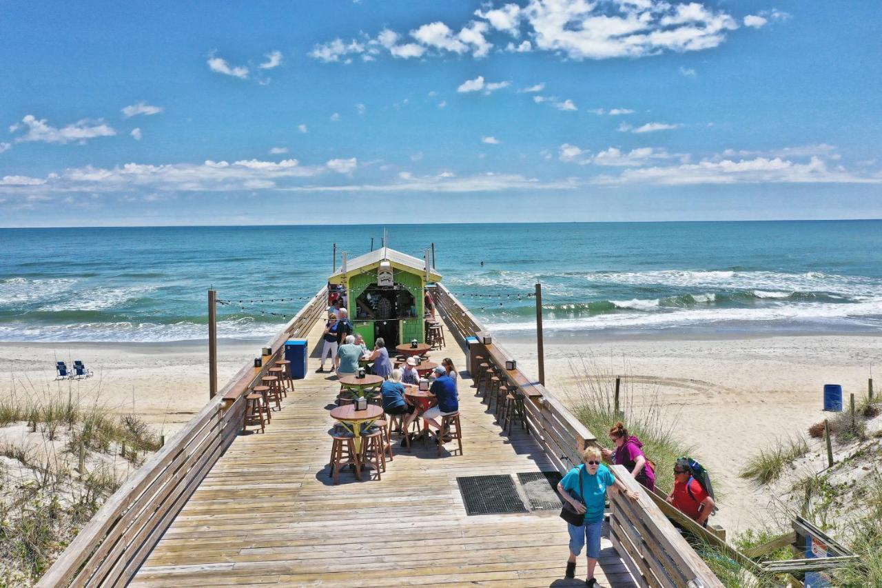 Golden Sands Oceanfront Hotel Carolina Beach Exterior photo