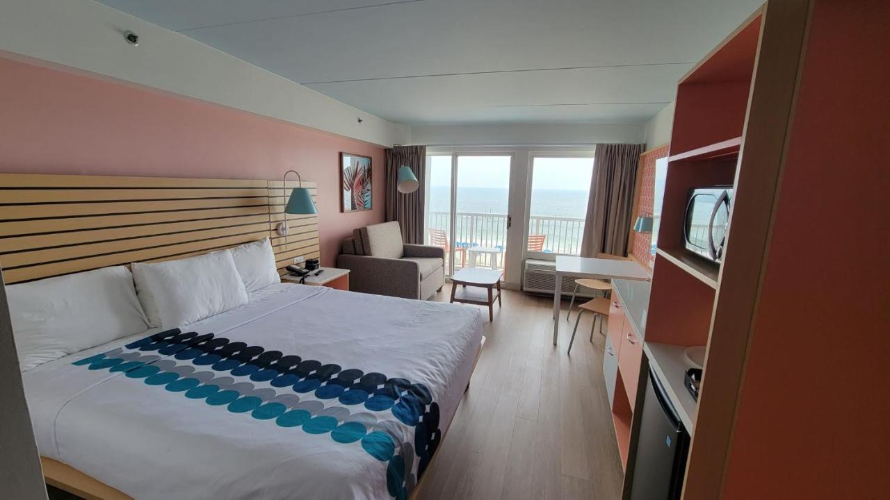 Golden Sands Oceanfront Hotel Carolina Beach Exterior photo
