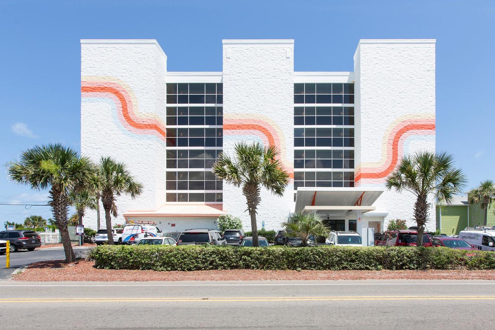 Golden Sands Oceanfront Hotel Carolina Beach Exterior photo