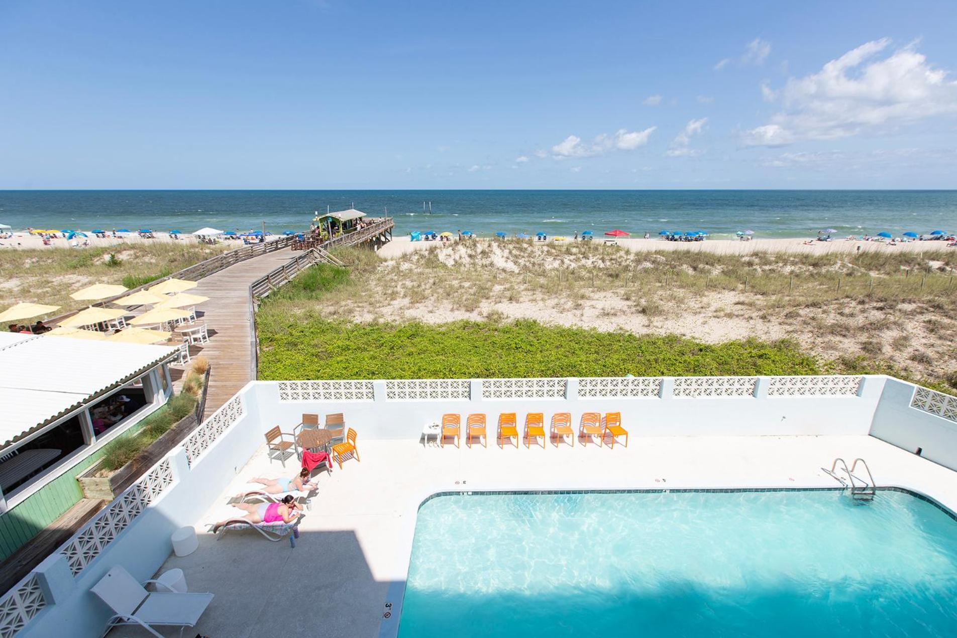 Golden Sands Oceanfront Hotel Carolina Beach Exterior photo
