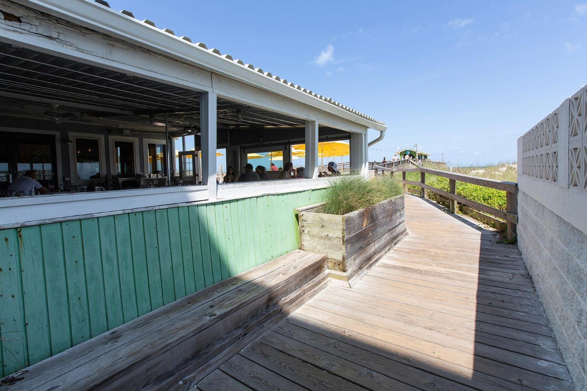 Golden Sands Oceanfront Hotel Carolina Beach Exterior photo