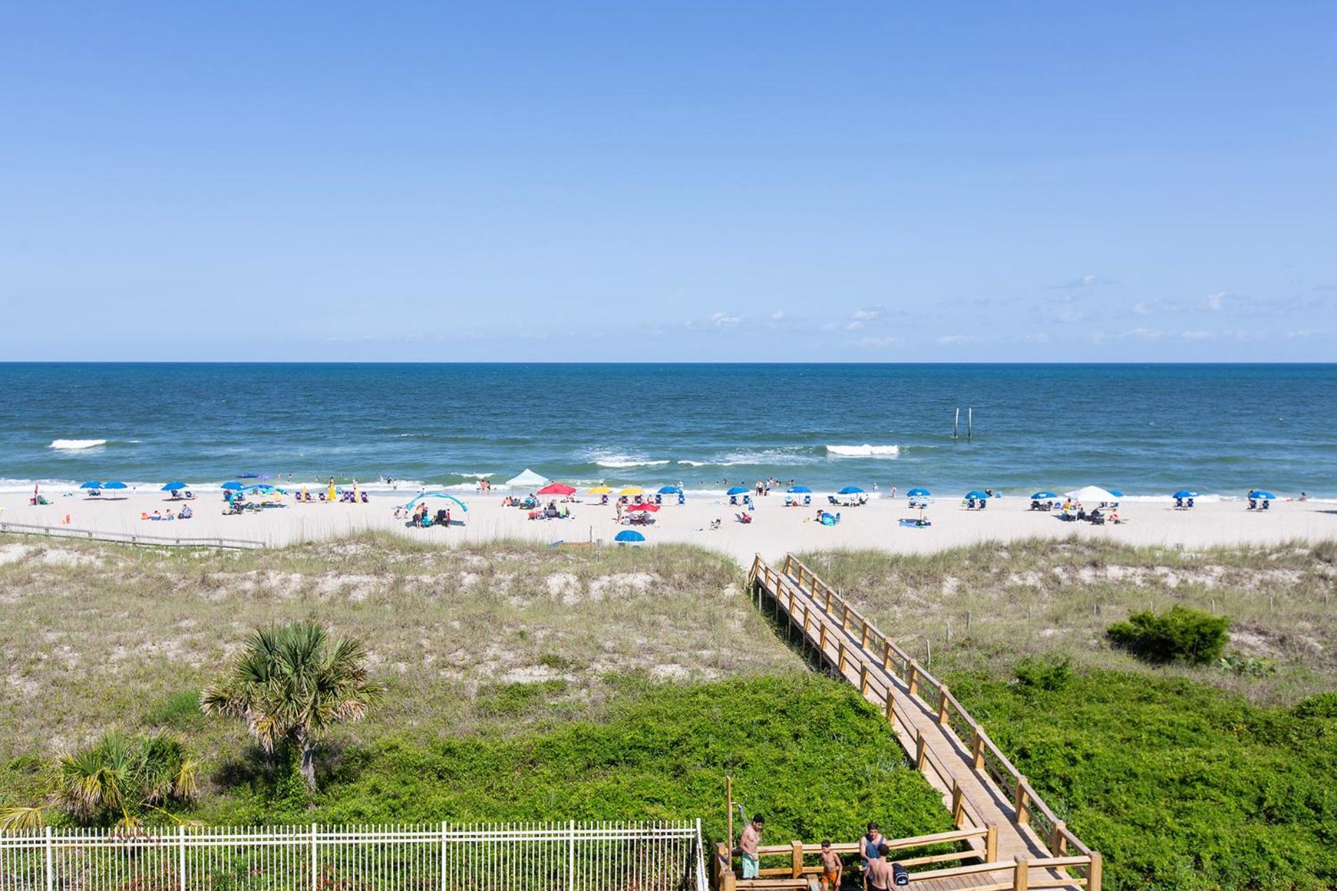 Golden Sands Oceanfront Hotel Carolina Beach Exterior photo