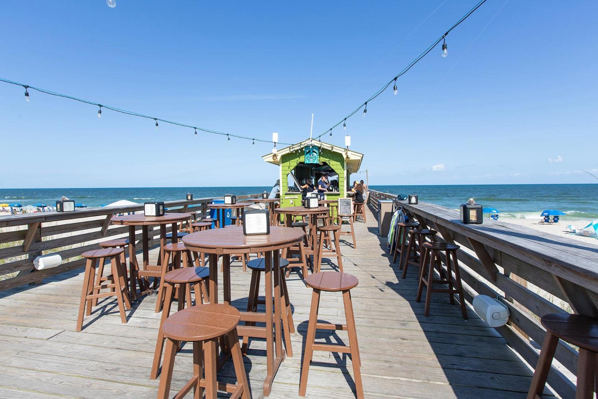 Golden Sands Oceanfront Hotel Carolina Beach Exterior photo