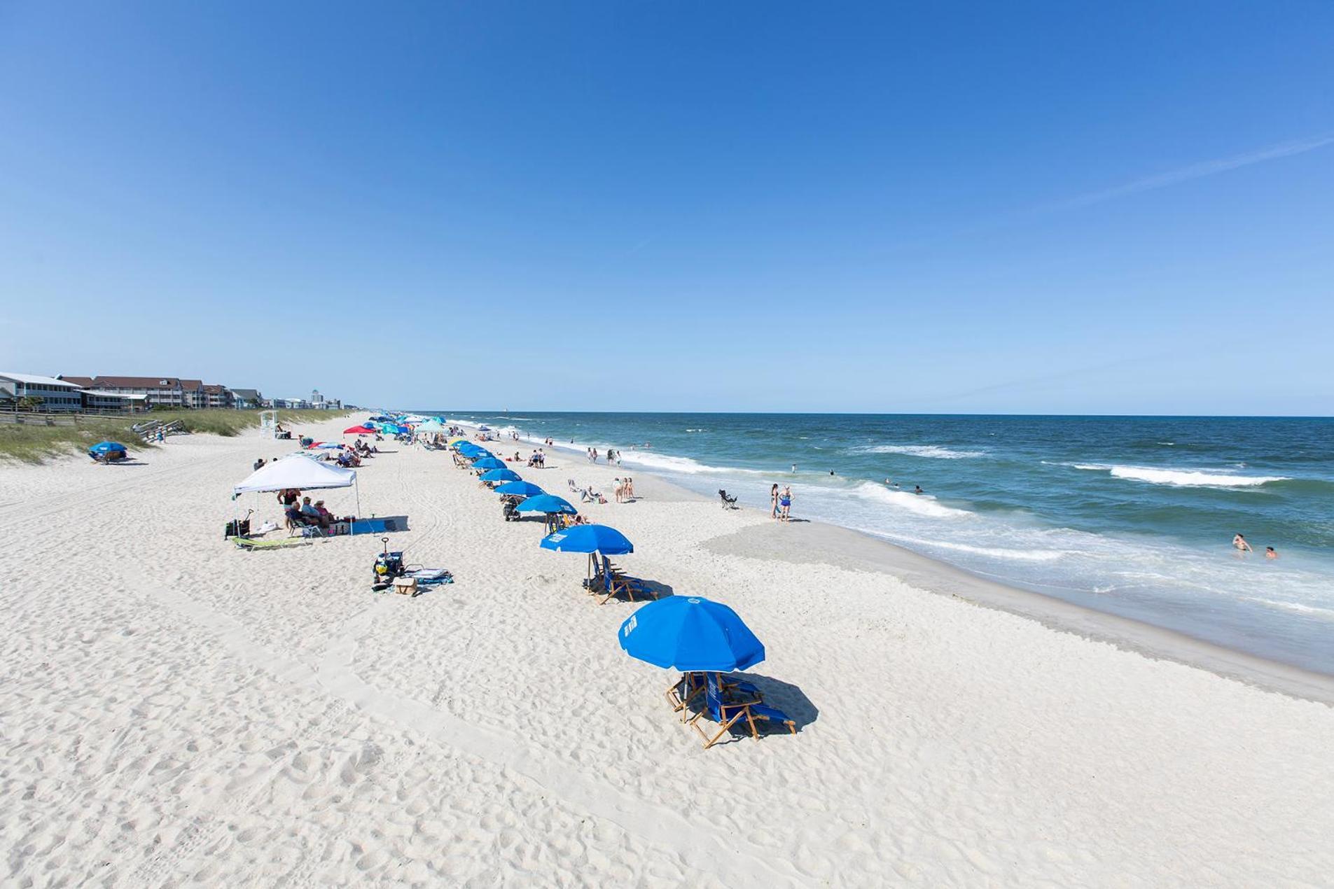 Golden Sands Oceanfront Hotel Carolina Beach Exterior photo