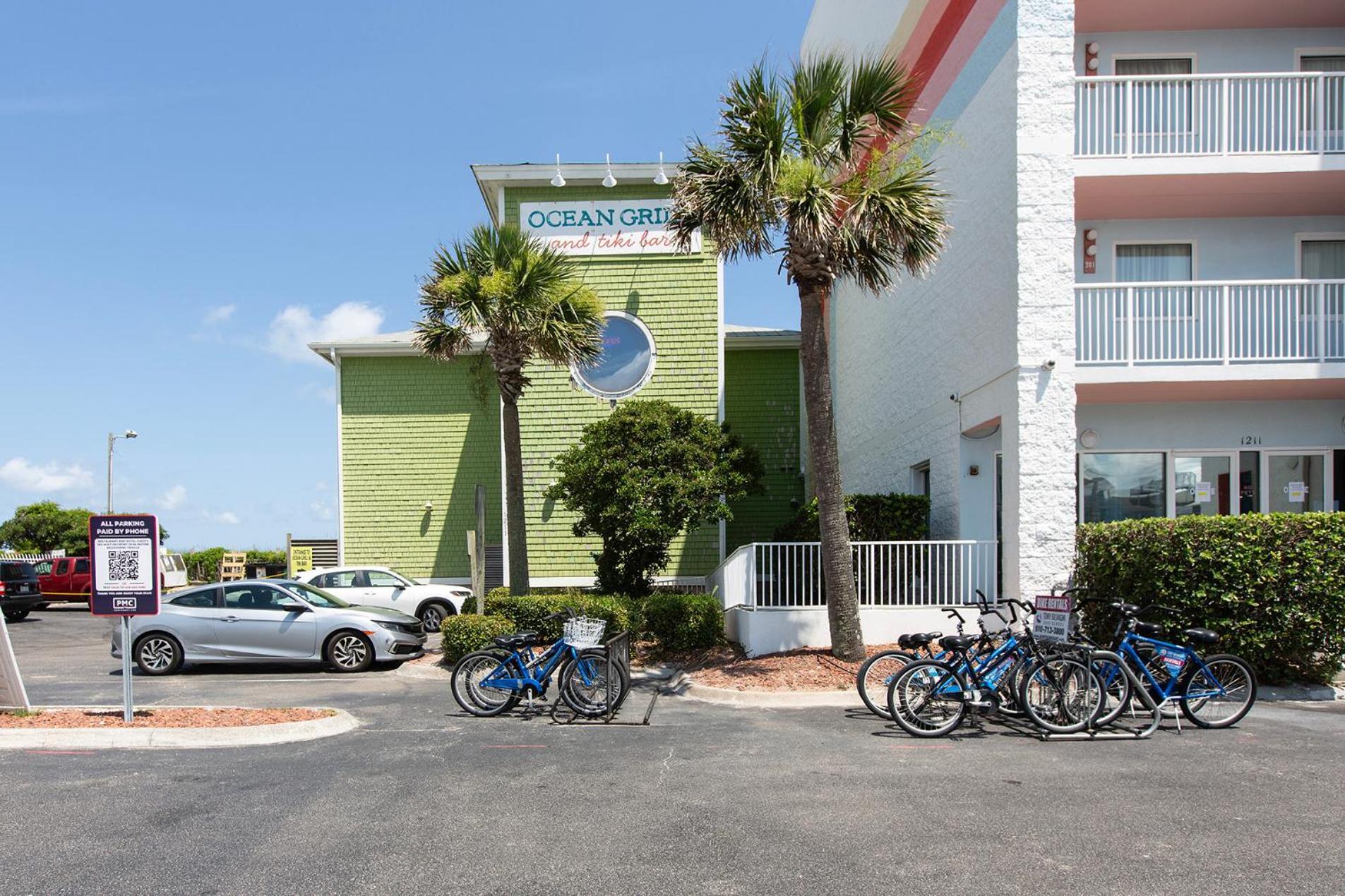 Golden Sands Oceanfront Hotel Carolina Beach Exterior photo